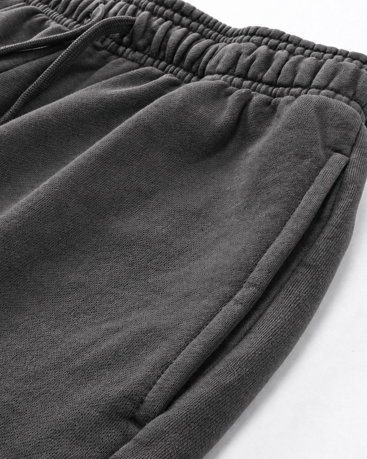 Essential Relaxed Short in Dark Gray, fabric and construction detail